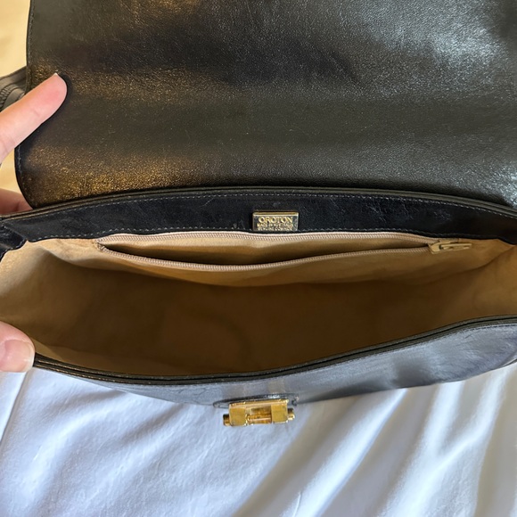 Black Oroton crossbody bag - Picture 6 of 7